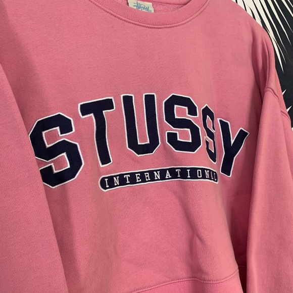 Stussy Cropped Crewneck - Picture 3 of 5